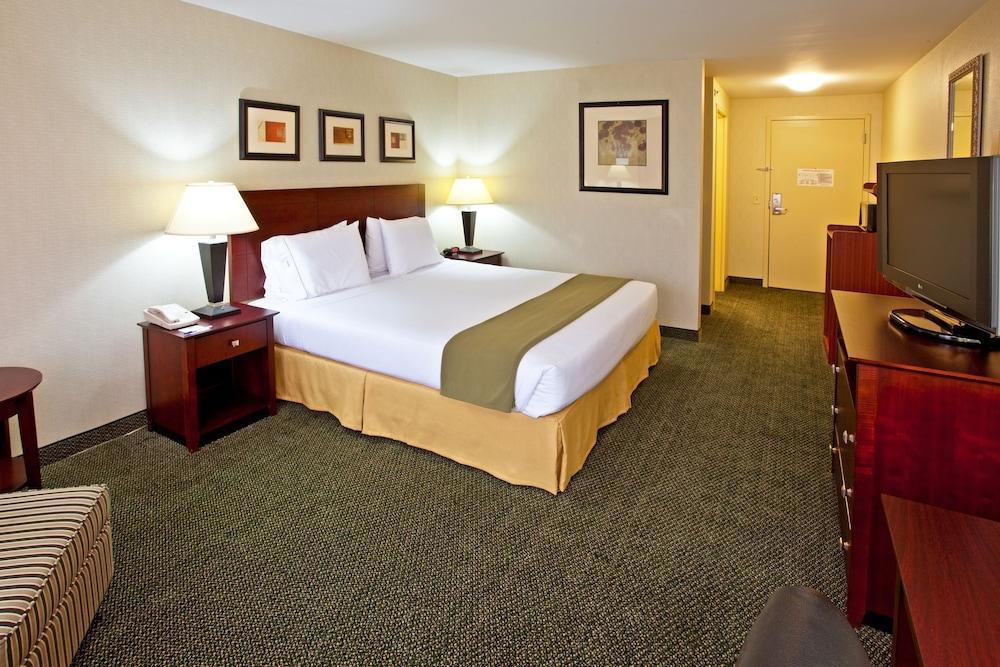 Holiday Inn Express Radcliff Fort Knox By Ihg Ngoại thất bức ảnh
