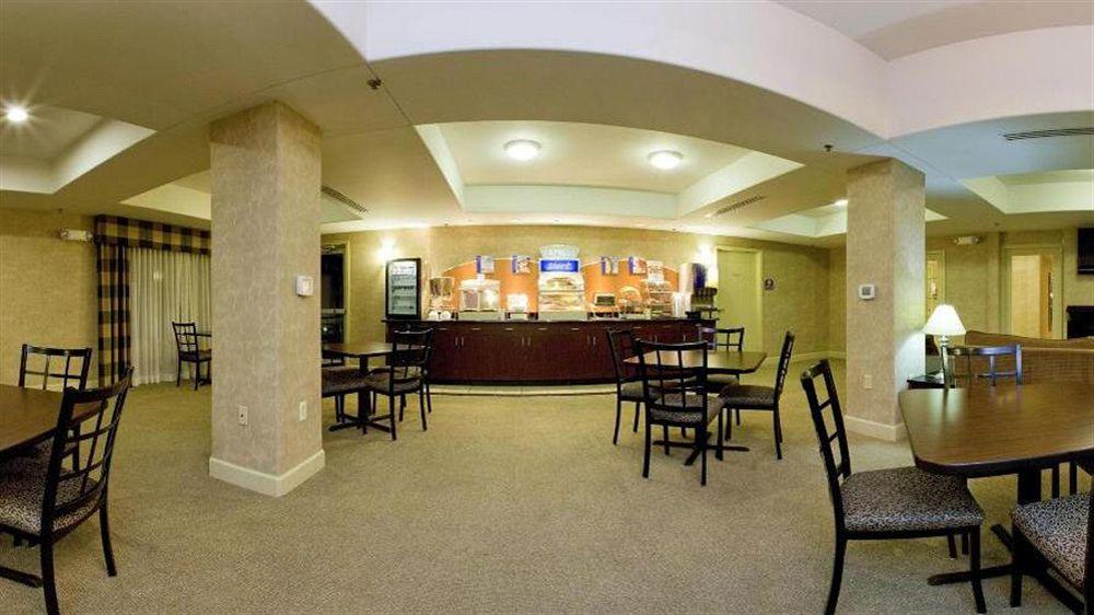 Holiday Inn Express Radcliff Fort Knox By Ihg Ngoại thất bức ảnh