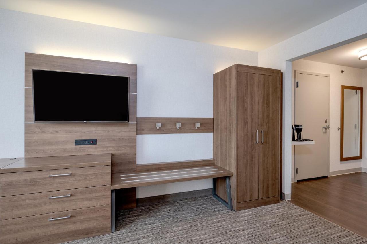 Holiday Inn Express Radcliff Fort Knox By Ihg Ngoại thất bức ảnh