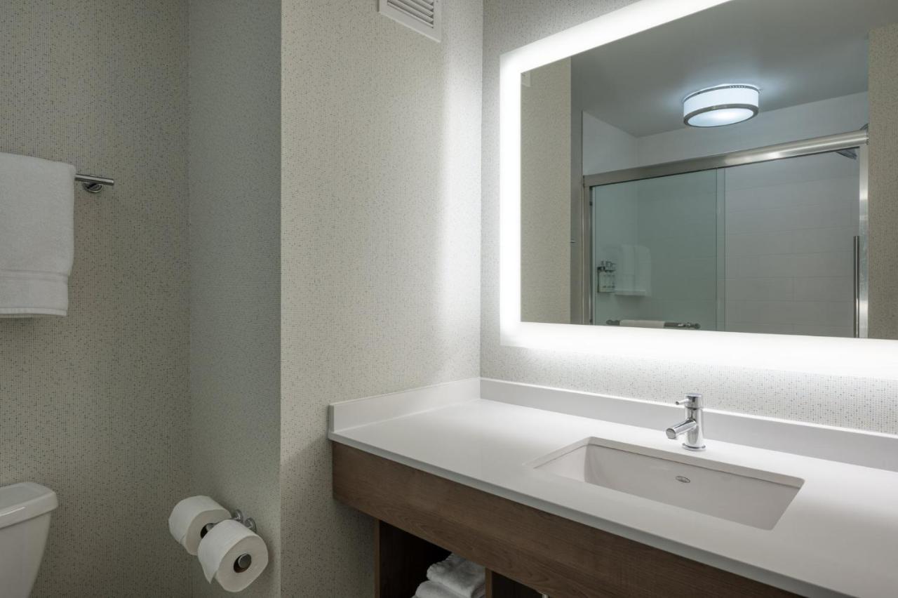 Holiday Inn Express Radcliff Fort Knox By Ihg Ngoại thất bức ảnh
