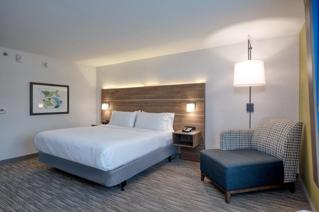 Holiday Inn Express Radcliff Fort Knox By Ihg Ngoại thất bức ảnh
