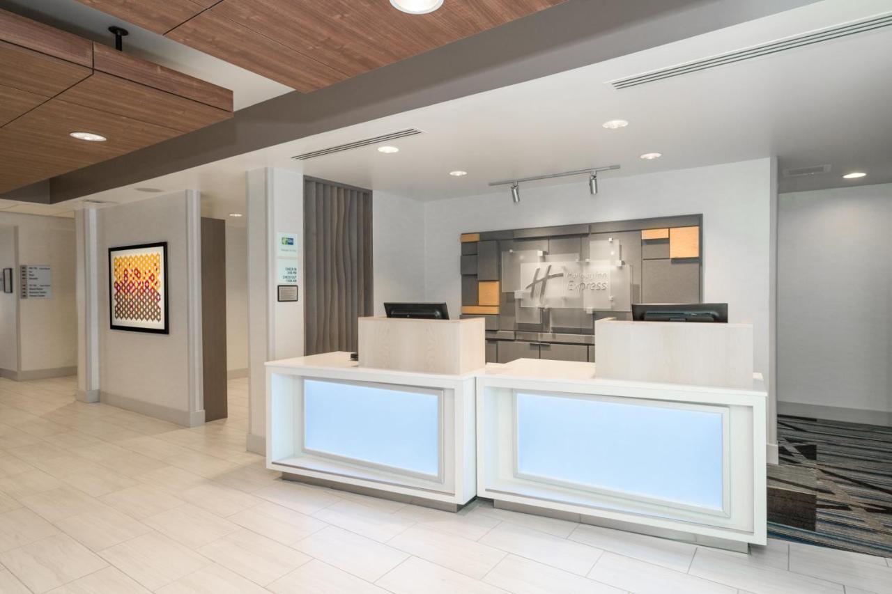 Holiday Inn Express Radcliff Fort Knox By Ihg Ngoại thất bức ảnh